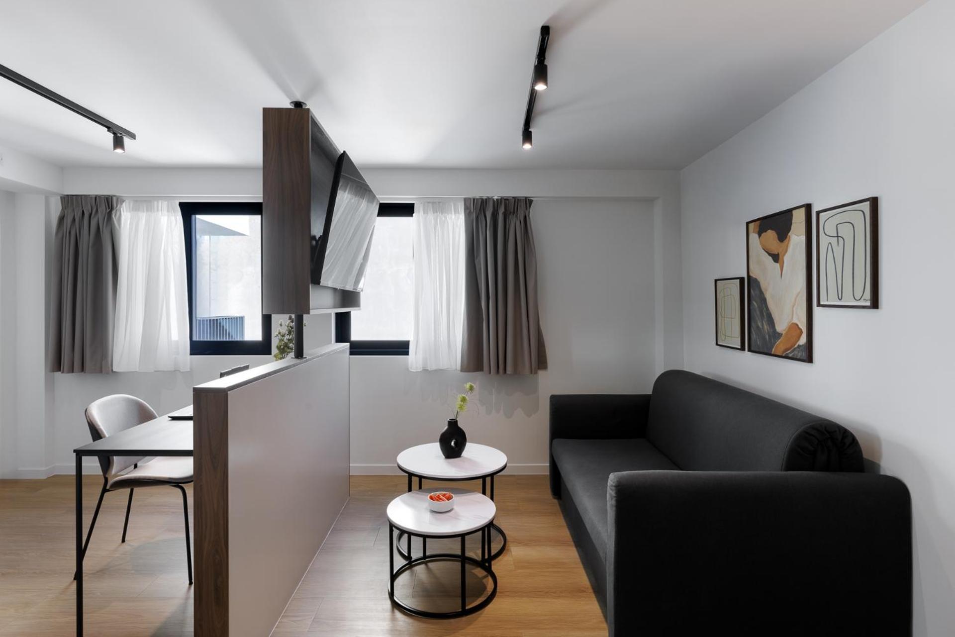 More By Zoia Living أثينا المظهر الخارجي الصورة
