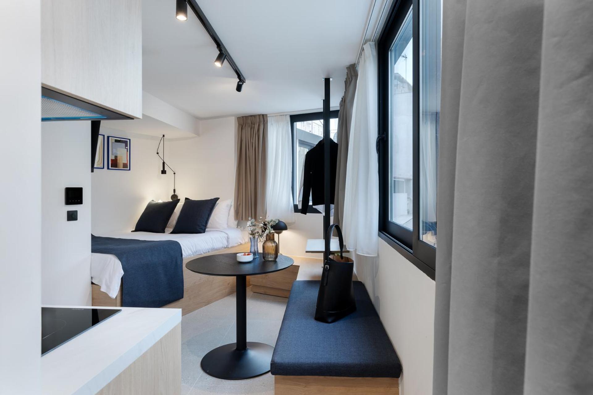 More By Zoia Living أثينا المظهر الخارجي الصورة
