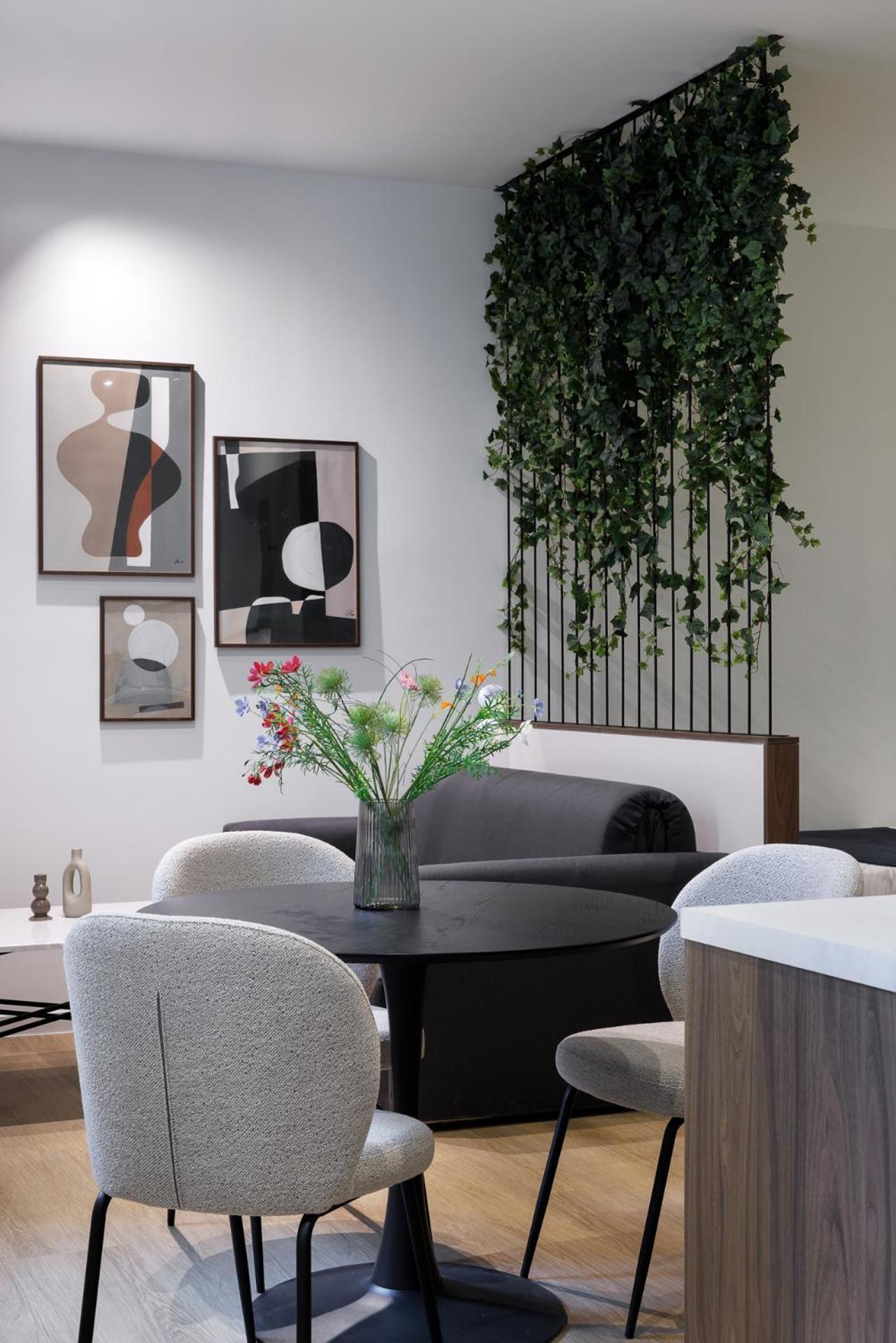 More By Zoia Living أثينا المظهر الخارجي الصورة