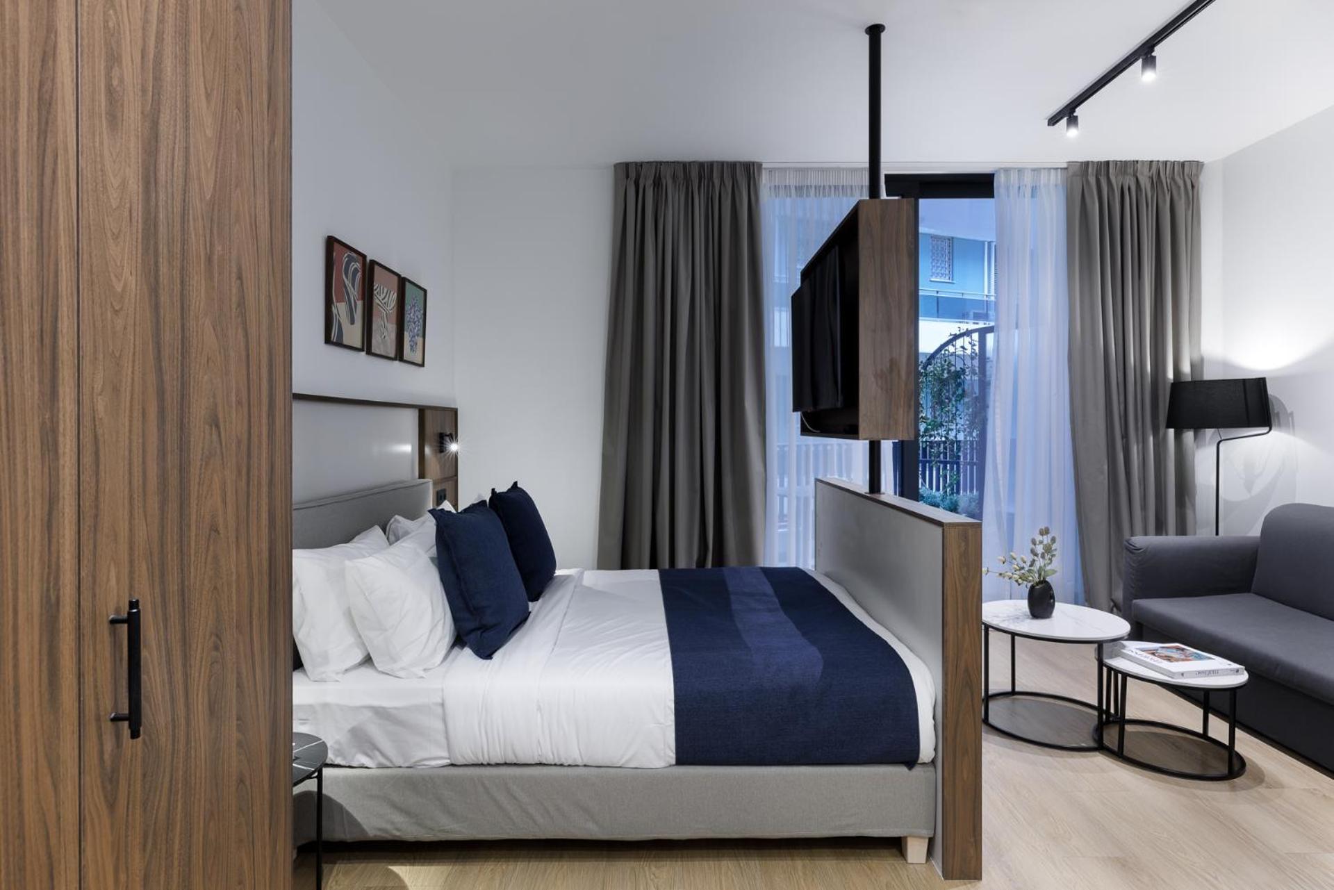 More By Zoia Living أثينا المظهر الخارجي الصورة