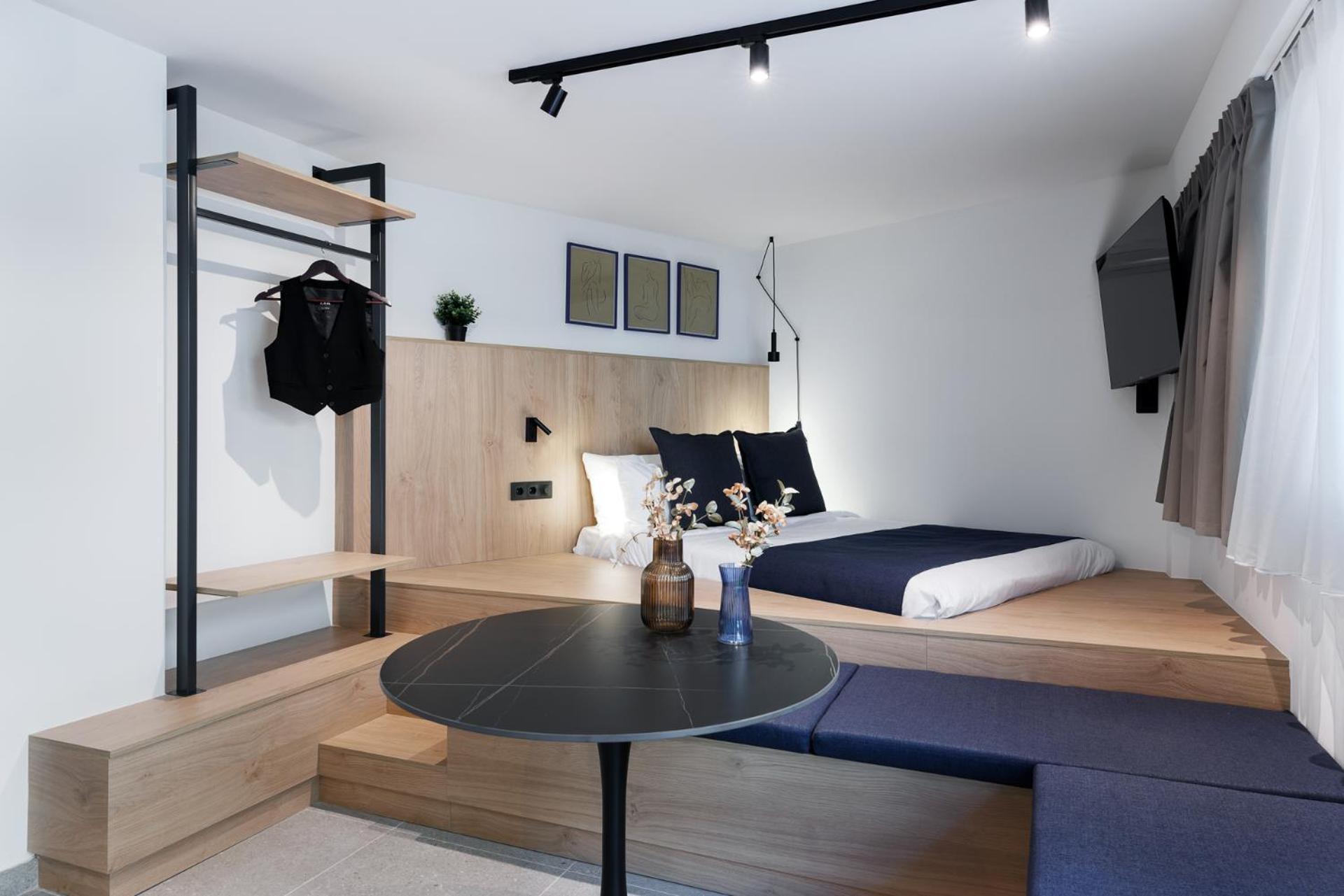 More By Zoia Living أثينا المظهر الخارجي الصورة